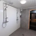 Huoneisto La Casa 300m2, 3-floor, Ac, Billiards & Cinema